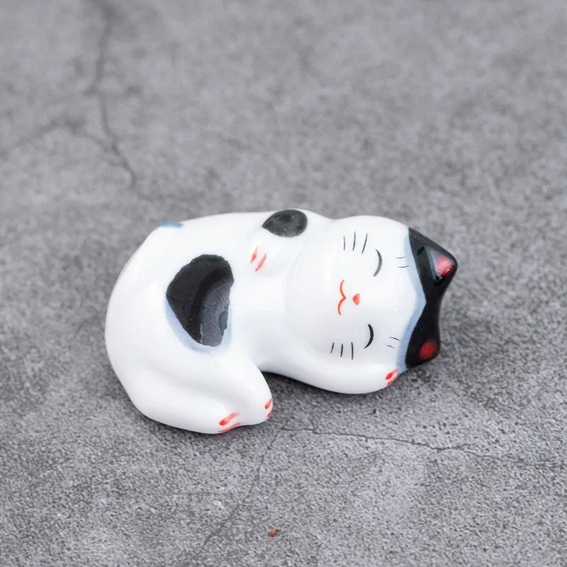 1-5PCS Cute Lucky Cat Chopsticks Holder Japanese Ceramic Chopstick Ceramic Home Decoration Spoon Holder Tableware Food Sushi