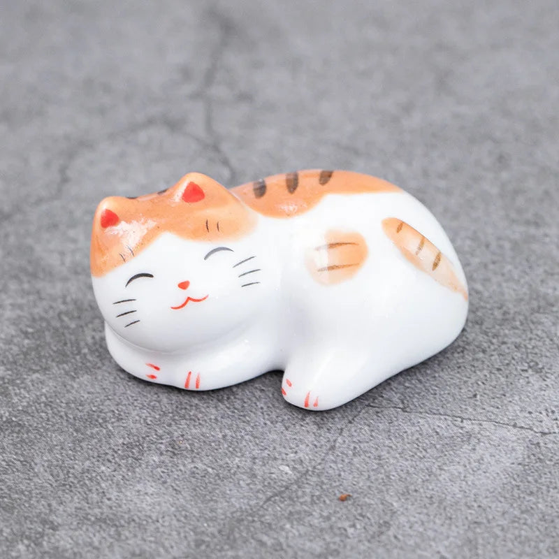 1-5PCS Cute Lucky Cat Chopsticks Holder Japanese Ceramic Chopstick Ceramic Home Decoration Spoon Holder Tableware Food Sushi
